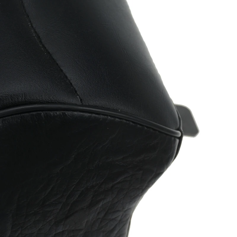 Новое кожаное заднее ПАССАЖИРСКОЕ СИДЕНЬЕ в черную полоску для мотоцикла Harley