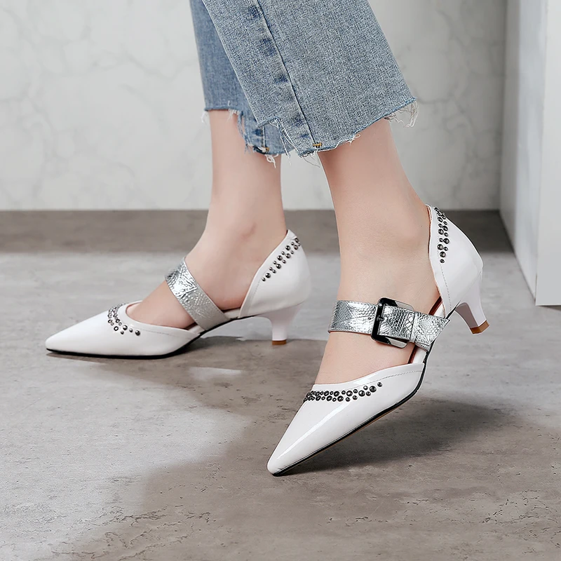 

ISNOM Big Size 45 Cow Leather Sandals Women 2018 New Fashion Summer Office Female Shoes Rivet Pointed Toe Thin Heels Footwear