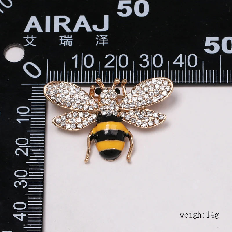 Эмалированные броши в виде насекомого из растений Юрского периода женские