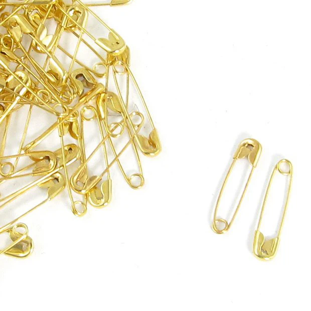 90 Pcs Gold Tone Metal Safety Pins for Clothing Trimming Good partner in your daily life clothes or paper fastening A fast | Обустройство