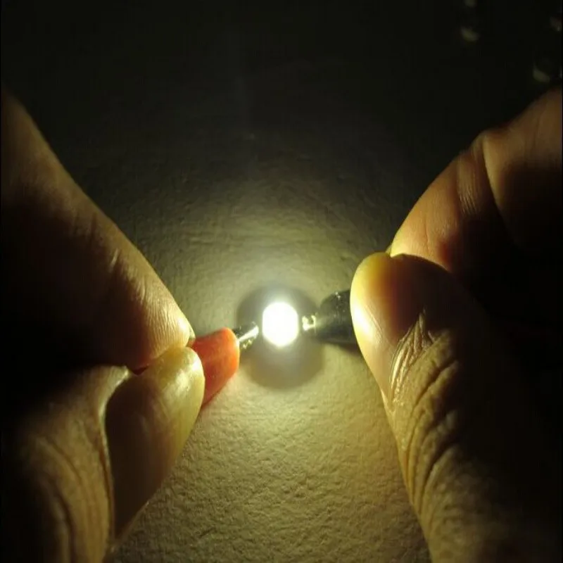 Светодиодный светильник 100 шт./упак. Ватт светодиодный 110 120LM светодиоды SMD