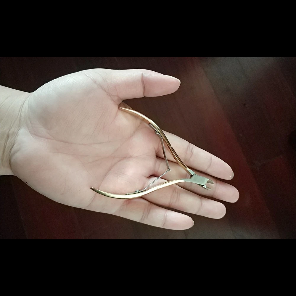 

Nail Art Tool Stainless Steel Cuticle Scissor Manicure Tool Finger Toe Remove Dead Skin Cuticle Nipper Trimming onychocryptosis