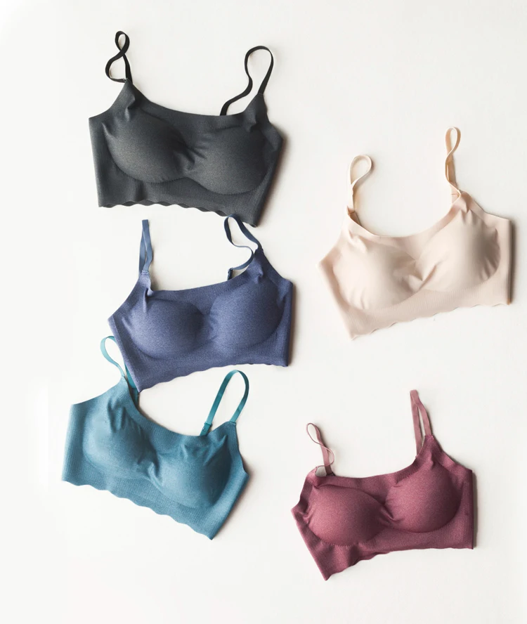 

100 pcs Free Women Sexy Bandeau Strapless Seamless Ice Silk Padded Bralette Boob Tube Style Bra Sexy Bustier