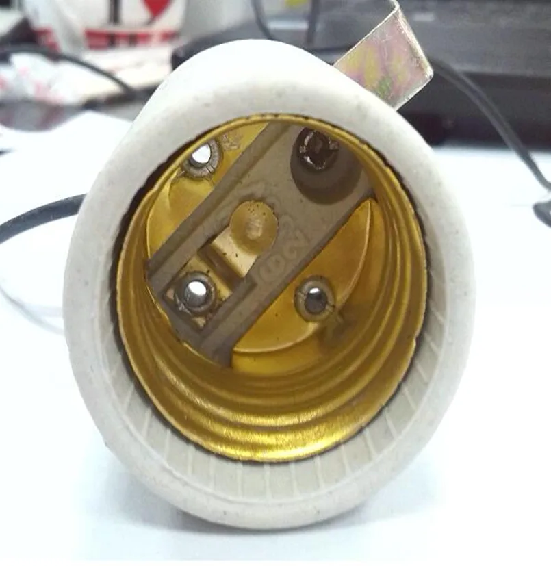 Патрон E27 керамический держатель лампы с винтовым основанием L образный