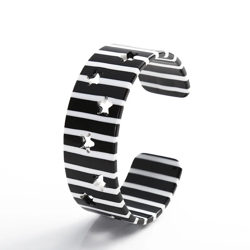 Женский браслет из черепахового акрила открытый круглый с леопардовыми