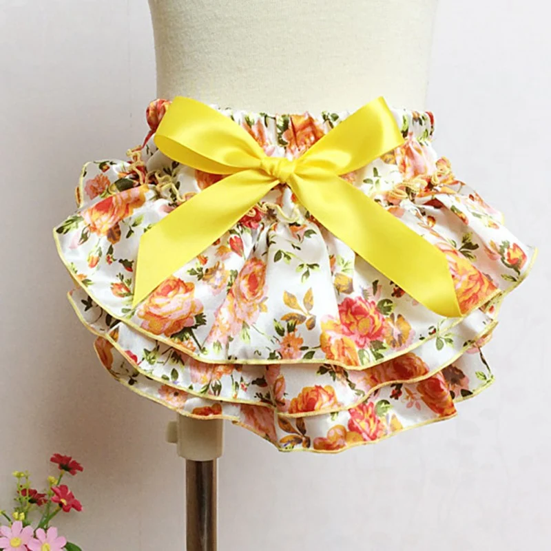 Детская одежда для маленьких девочек шелковые Сатиновые шорты с цветочным