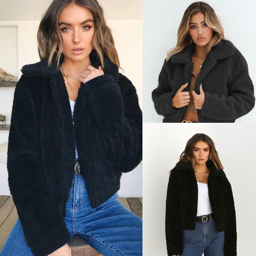 Женская теплая куртка с длинными рукавами меховая на молнии отложным воротником