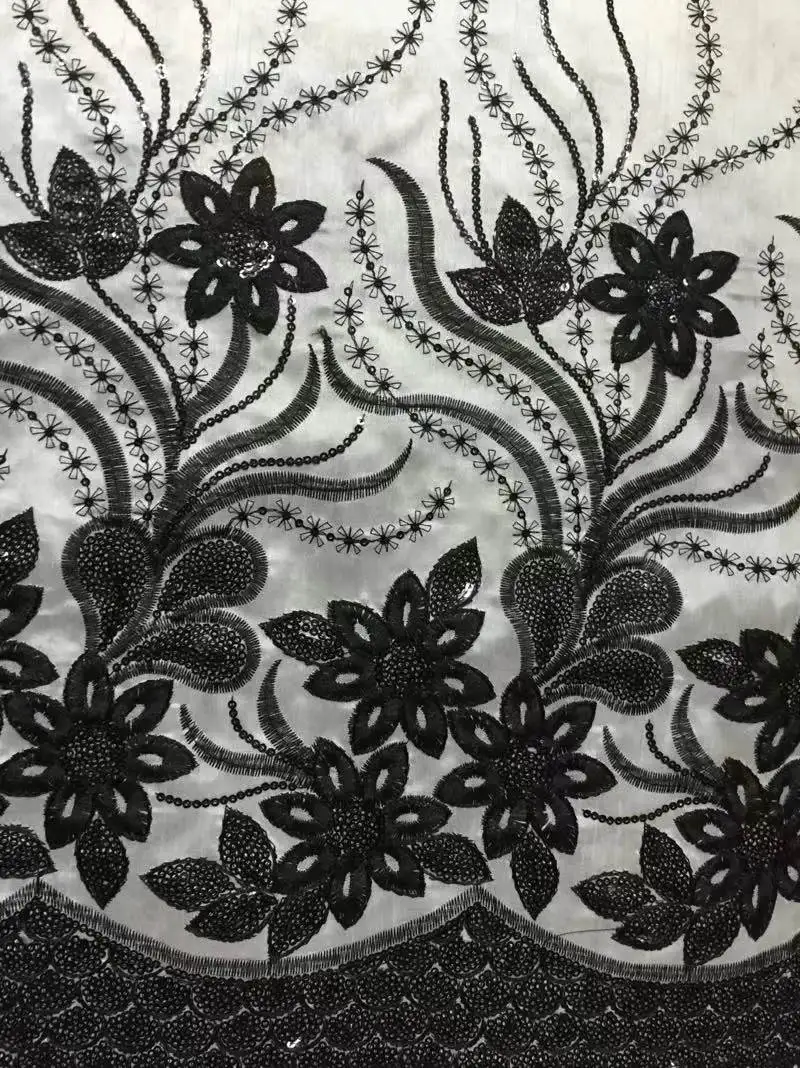 Новый дизайн 2017 элегантный белый низ с черной водорастворимой вышивкой