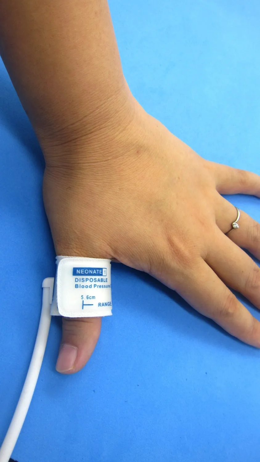 Неонатальный специальный измерять кровяное давление с манжетами на эластичной