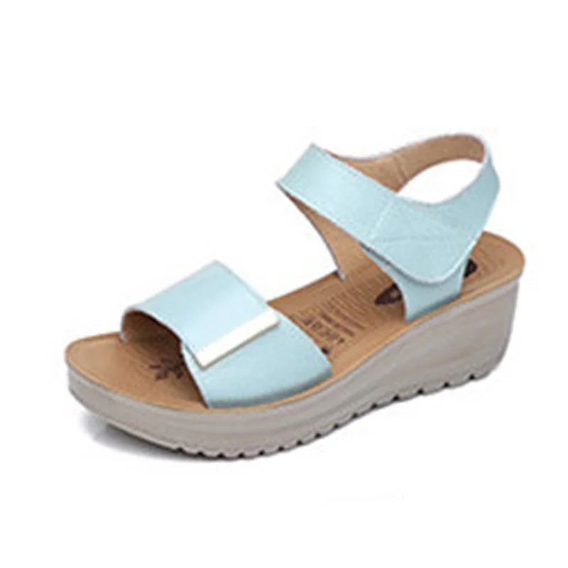 

BEYARNENew Korean version of leather slope heel sandals for women in summerE764