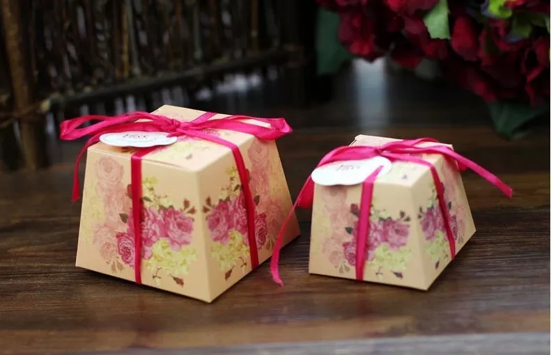 

Free shipping 100pcs/LOT Pink flower wedding paper gift box , candy box and wedding favor box
