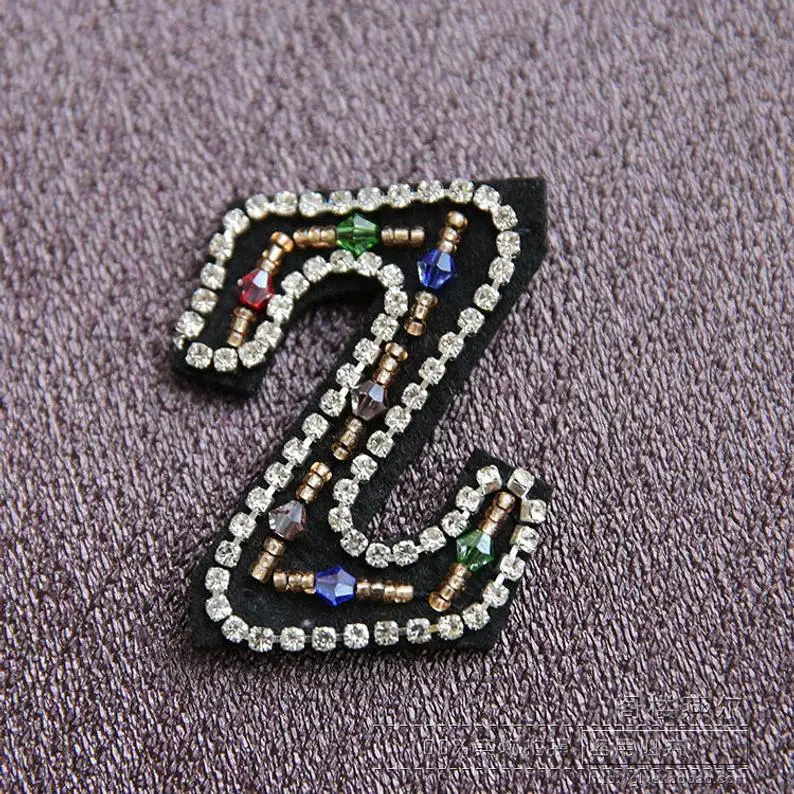 Буквы критальные нашивки Алфавит вышитая бисером аппликация буквы | Дом и сад