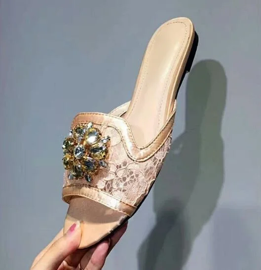 Женские уличные сандалии на плоской подошве для подиума тапочки в стиле ретро с