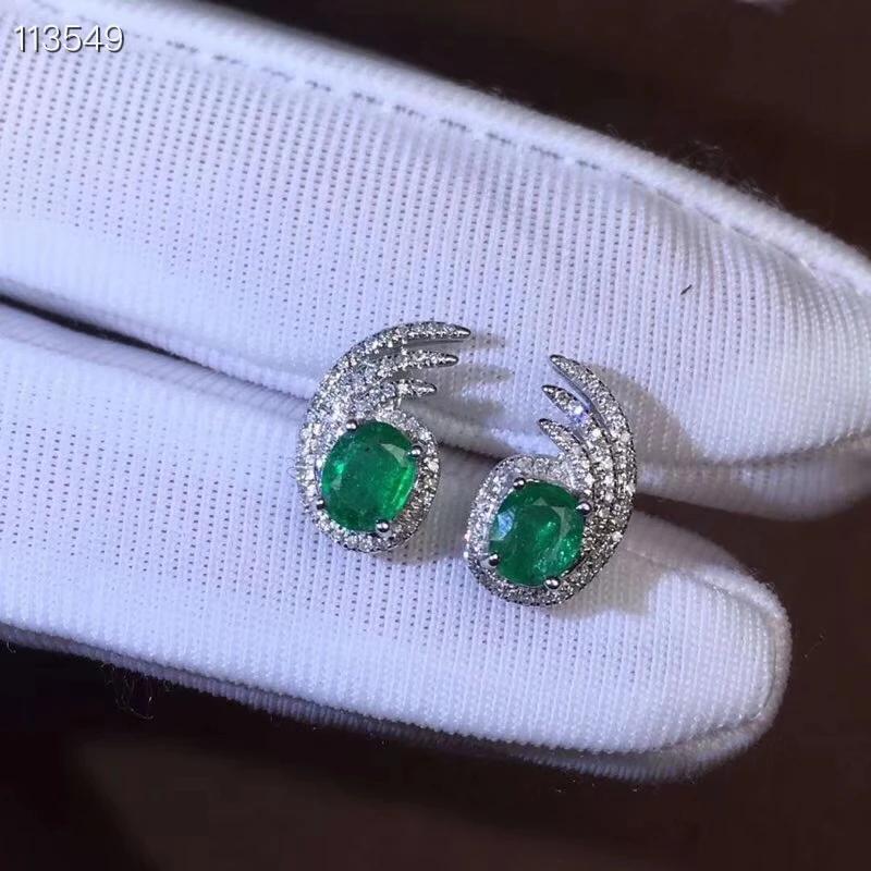 Женские серьги-гвоздики из серебра 925 пробы с натуральным зеленым изумрудом |