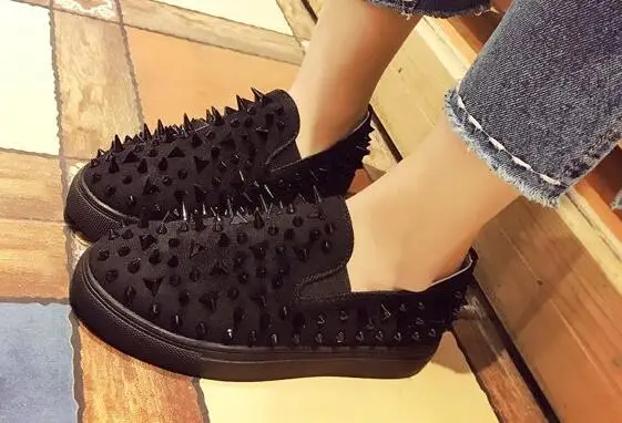 Новинка 2019 года повседневная обувь с заклепками для девочек женская красная