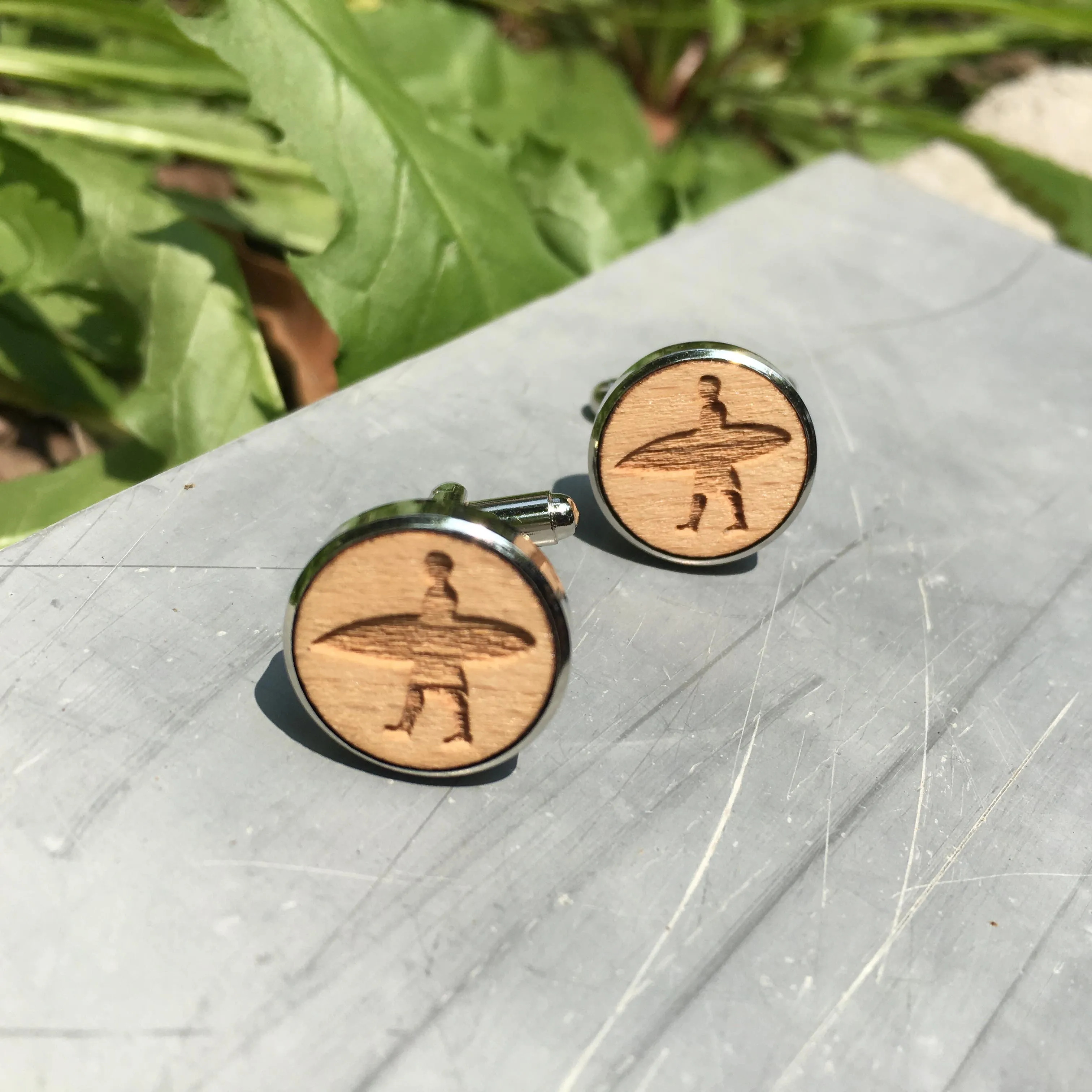 Серфер лазерная резка запонки Surfer Dude Groomsmen подарок Жених серфинг деревянные