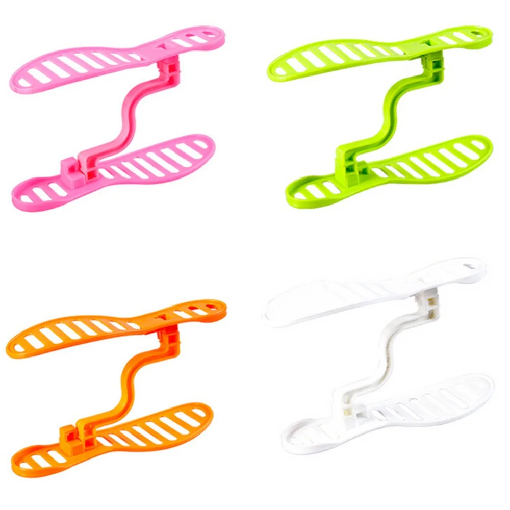 Пластиковая полка для обуви органайзер черный светильник мебель гостиной