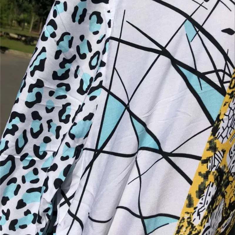 2020 платье в стиле бохо разноцветное мини с рукавом три четверти и завязкой на шее