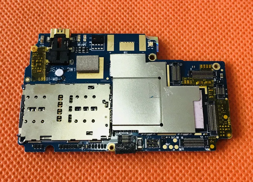 

Used Original mainboard 4G RAM+64G ROM Motherboard for Elephone R9 Helio X20 MTK6797 Deca Core 5.5'' FHD Free Shipping