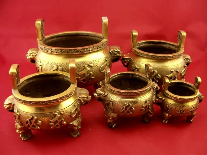 

Pure copper, vertical incense burner tripod, geomantic omen ornaments