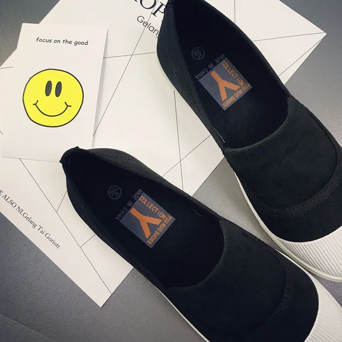 Женская обувь на плоской подошве коллекция 2019 года яркие цвета Балетки без