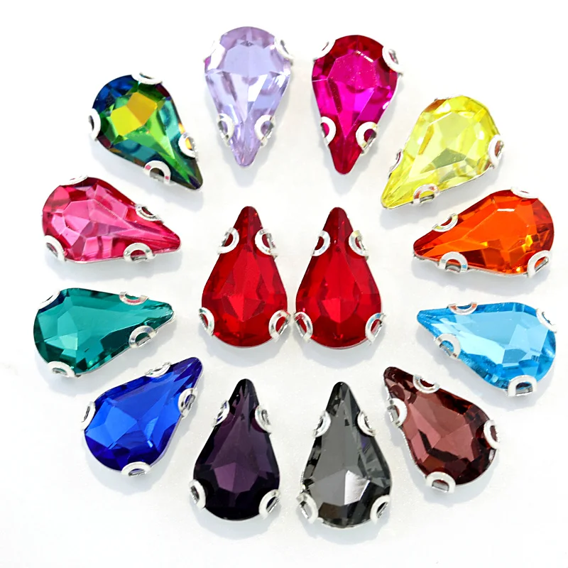 Разноцветные стеклянные каплевидные стразы 20 шт. маленькие размеры пришивные с D