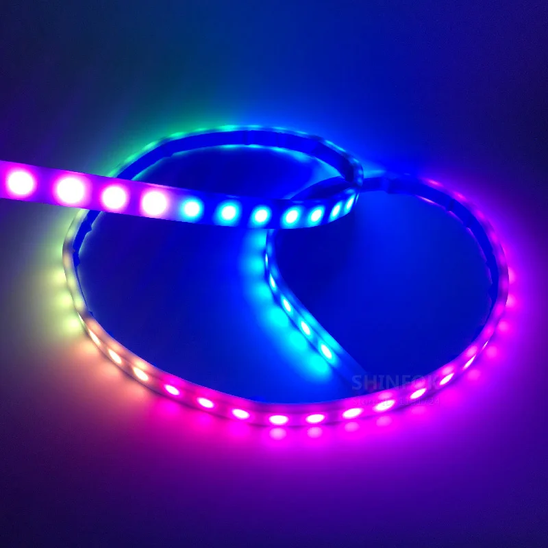 Цветная (RGB красочные течет светодиодный багажник лента для автомобильного