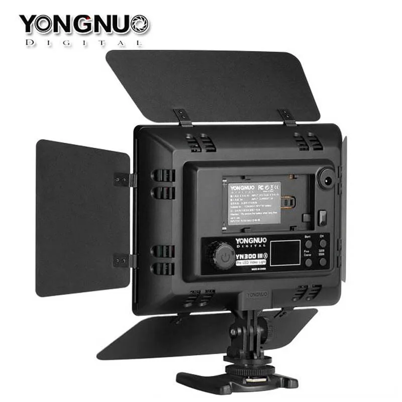 Светодиодный светильник для видеокамеры YONGNUO YN300III 3200K-5500K аккумулятор + зарядное