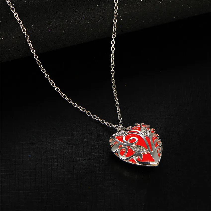 2018 Новый Серебряный полые светящийся камень кулон себе Подвески Цепочки и