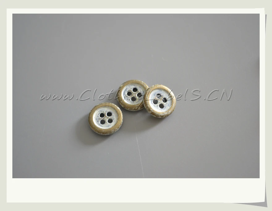 На заказ Металлическая пуговица для одежды Швейные аксессуары медный материал |