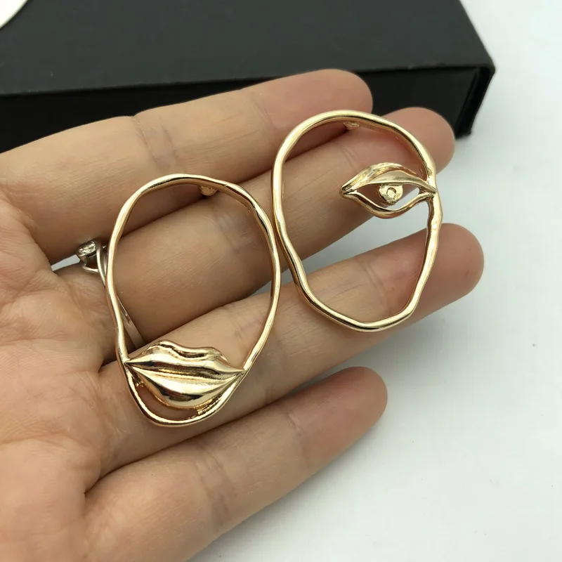 TOTASALLY Women Chic Earrings Trendy Funny Alloy Lip Eye Facw Fashion Female Nova Jewelry for Party show |