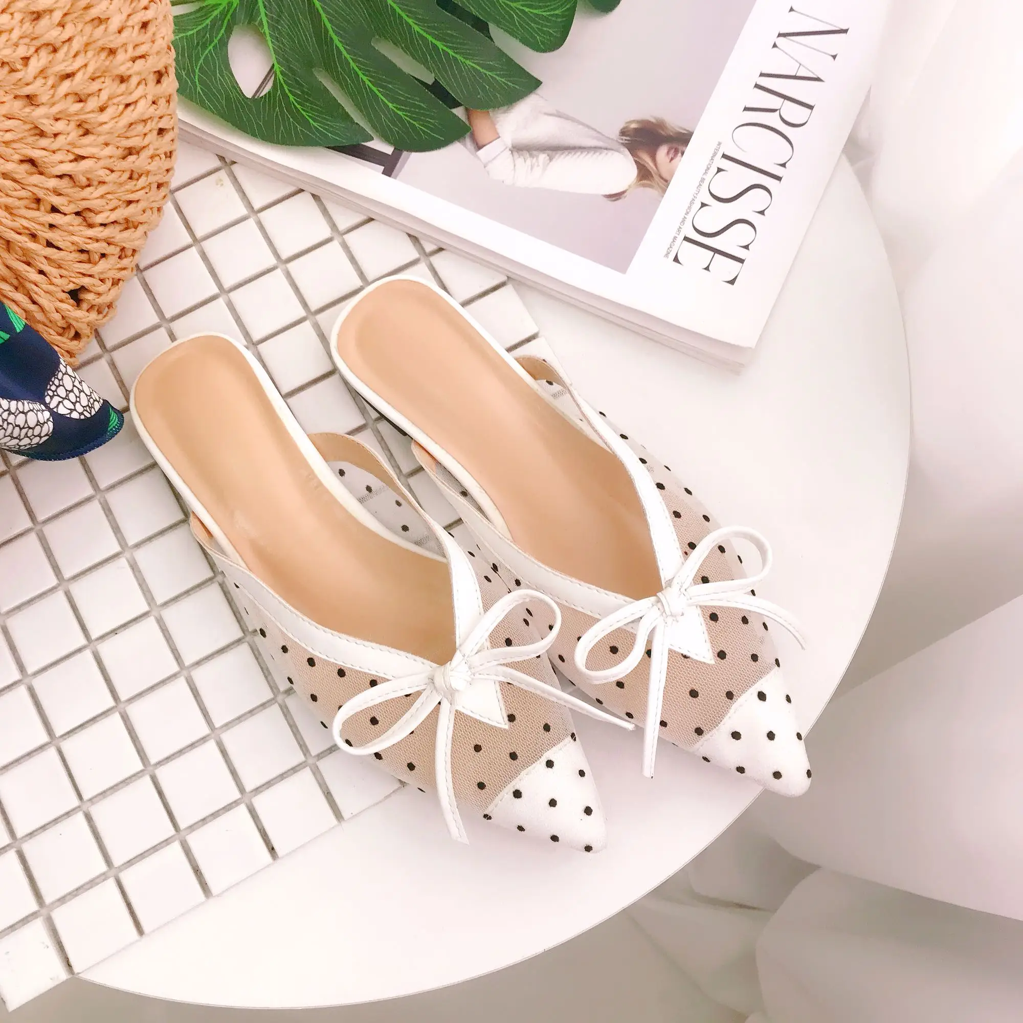 New Korean version of the red lace net yarn wave point pointed flat bottom half drag Muller shoes slippers women