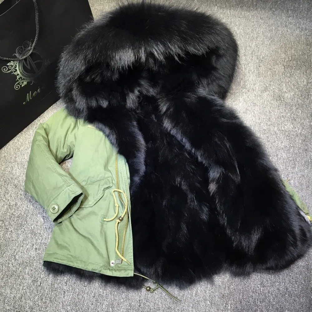 

2018 Black Fox Fur Lining Big Raccoon Collar Winter Khaki Short Furs Lined Fox Fur Women Winter Coat