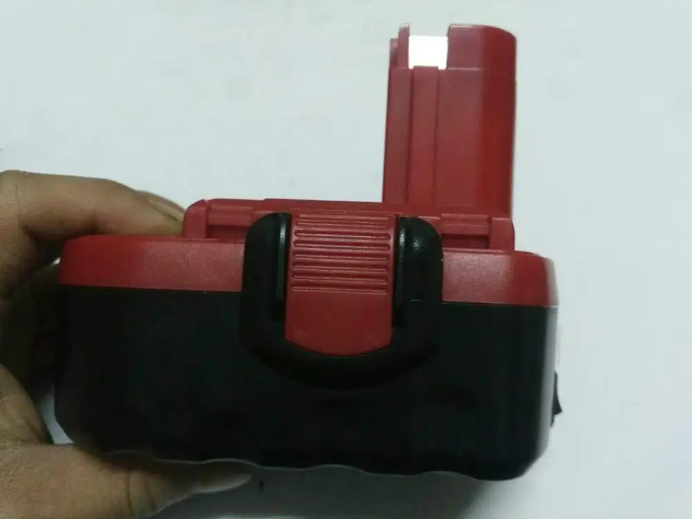 

Brand new 12v 14.4v 18v 2.0AH 2000mah 4.0 4000mah Li-ion Battery for Bosch LED display with Charger