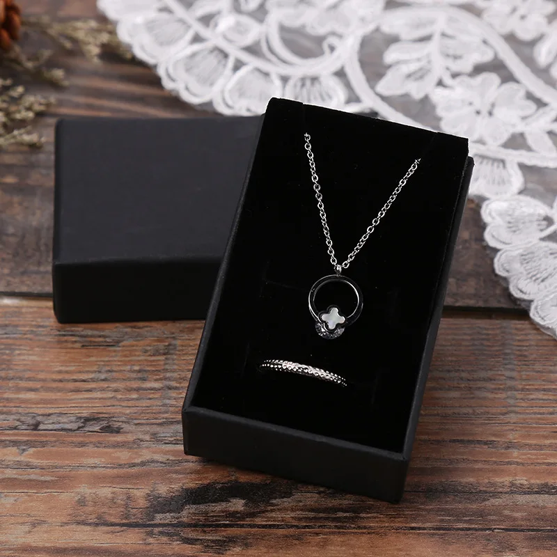 Черные подарочные коробки из крафт-бумаги упаковочные для ювелирных изделий