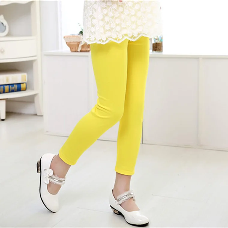 Леггинсы для девочек молочного цвета ярких цветов весенние и осенние эластичные