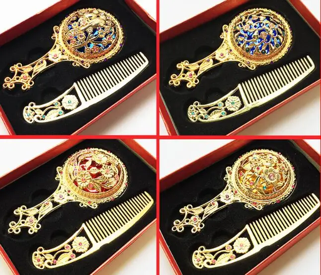 yellow gold 1 комплект классическое металлическое зеркало для нанесения макияжа с расческой модные шикарные косметические мини-зеркала складной карманный инструмент для красоты - Цвет: yellow gold