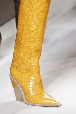 yellow long boots Prova Perfetto; Новинка; ботинки для подиума в клетку с тиснением; женские сапоги до колена с острым носком на необычном высоком каблуке; модные женские ботинки «Челси» - Цвет: yellow long boots