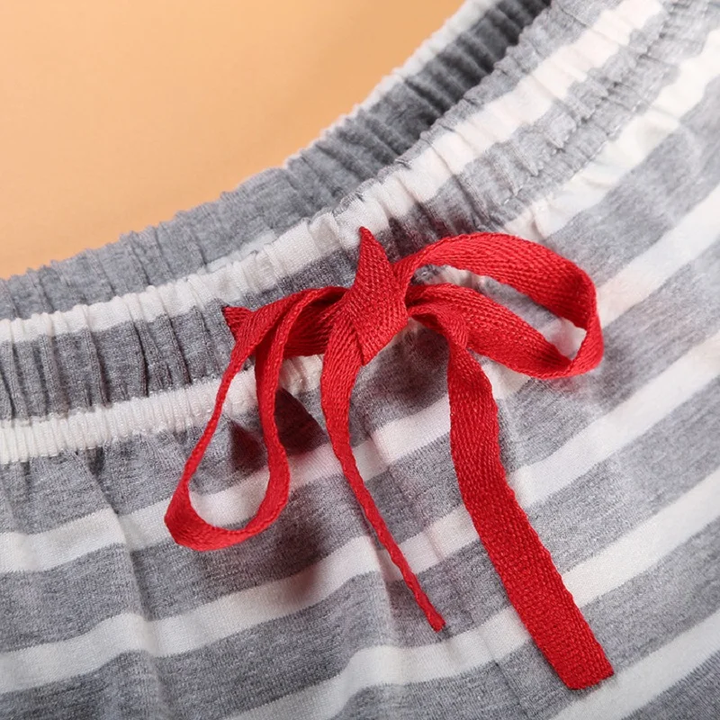 Костюм пляжный детский хлопковый из футболки и шортов |