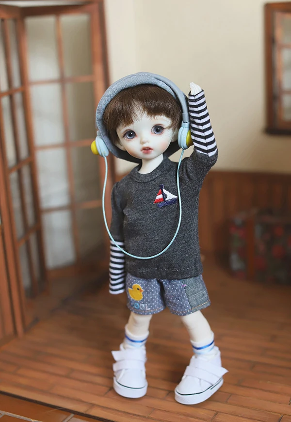 Кукольная рубашка BJD темно-серая Футболка с рукавами-воланами и рисунком yawl для
