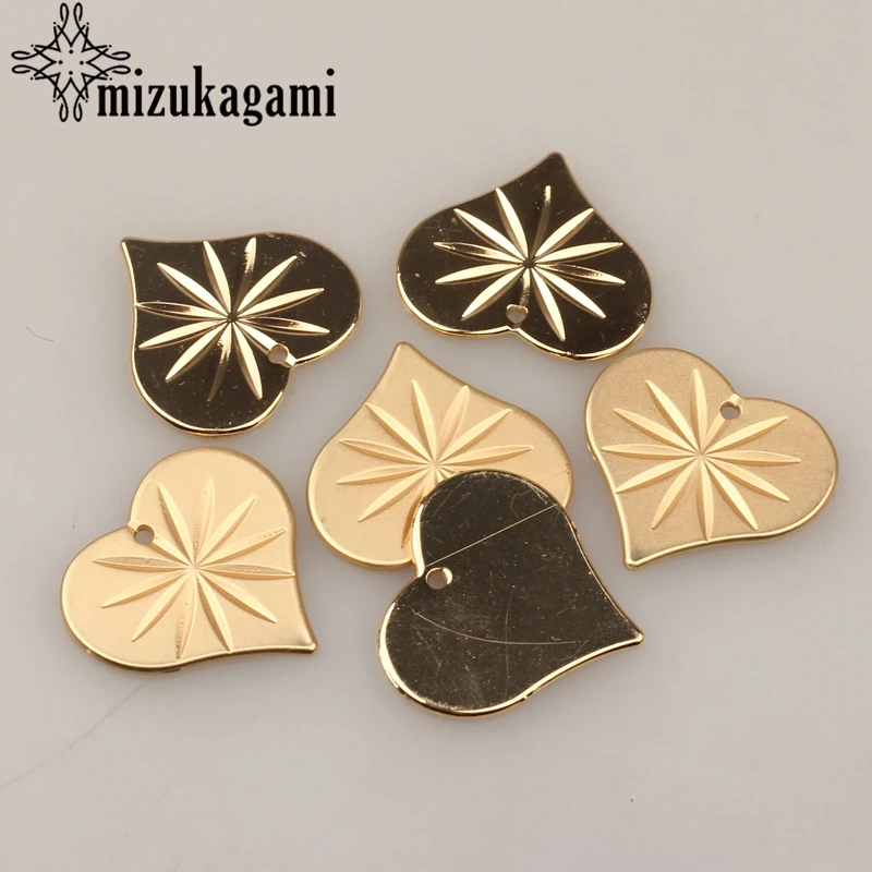 

22*24mm 10pcs/lot Zinc Alloy Golden Flat Sweet Pattern Flowers Heart Charms Pendant For DIY Jewelry Making Earrings Accessories