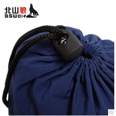 

wolf sleeping bags outdoors in spring and summer ultra portable Pullman hotels across the dirty thin sleeping bag liner