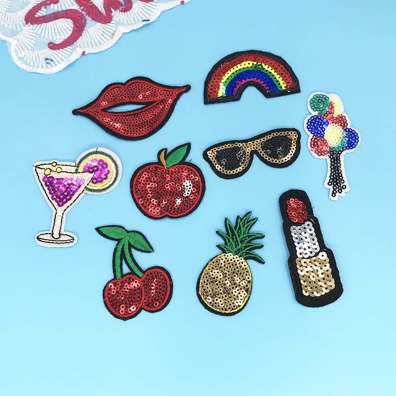 (9 различных стилей) Мультяшные парчи Вышивка Железо на заплатках для одежды