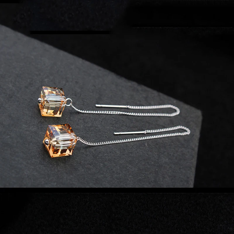 Женские серьги-протяжки с кристаллами Сваровски серебряного цвета | Украшения и