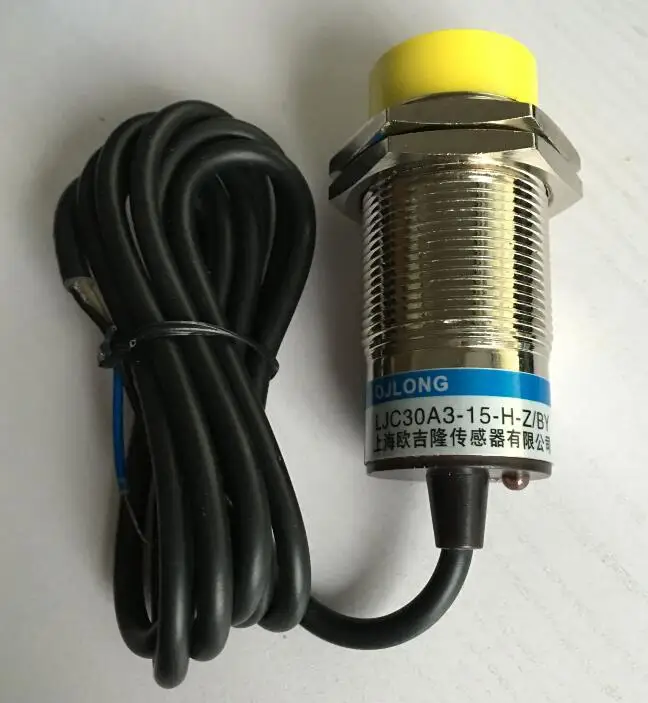 Емкостный датчик приближения Φ/BY LJC30A3 15 H Z PNP 3 wire NO 30 мм диаметр 0 расстояние