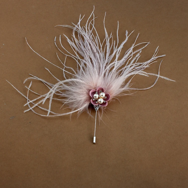 Original Europe and America Exaggerated Feather Brooch Luxury Coat Accessories Word |