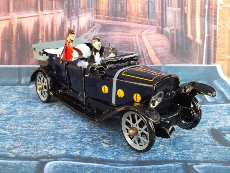 Free Shipping Nostalgic Cars Clockwork Toys Collectible Retro Car Wind UpTin Gift For Kids And Adults |