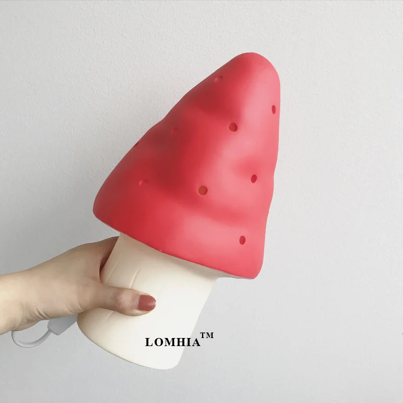 Светодиодная лампа в виде гриба ночник пластик вилка европейского стандарта для