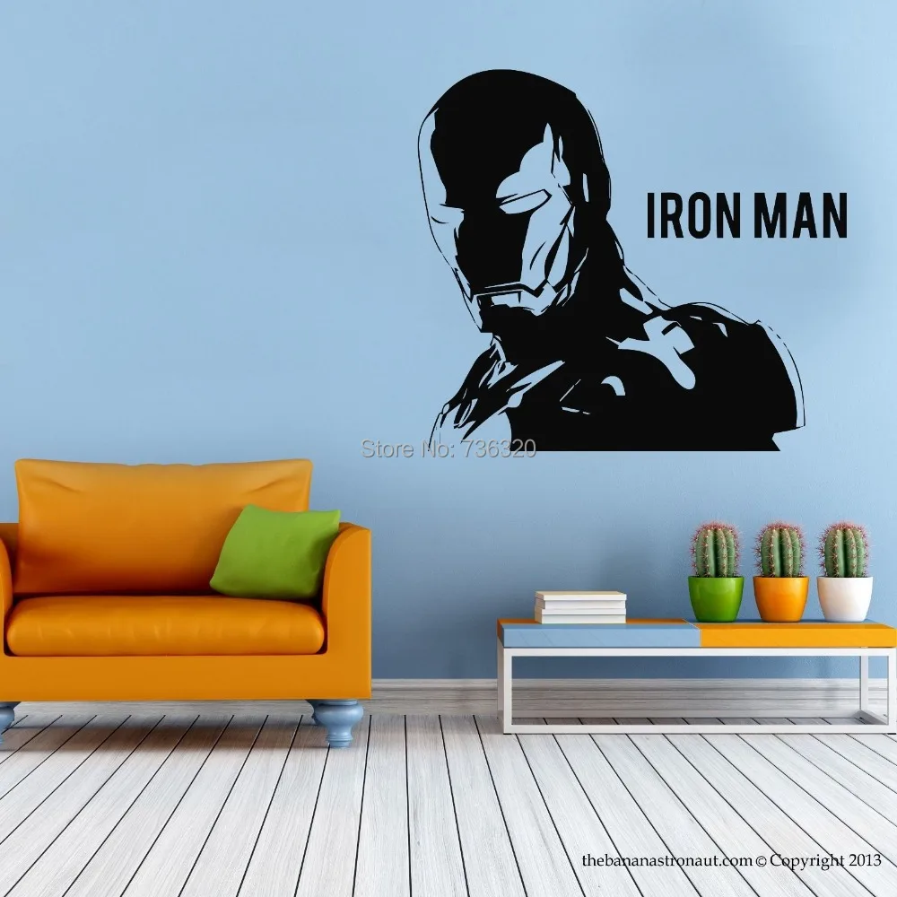 Картонная наклейка на стену винила с героем Ронманом из комиксов Marvel - современное украшение детской комнаты для мальчика.