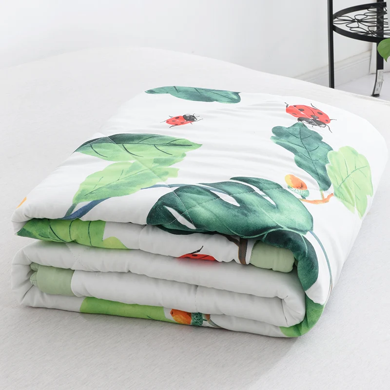 Горячее предложение мягкое белое стеганое летнее одеяло с принтом Двухслойное